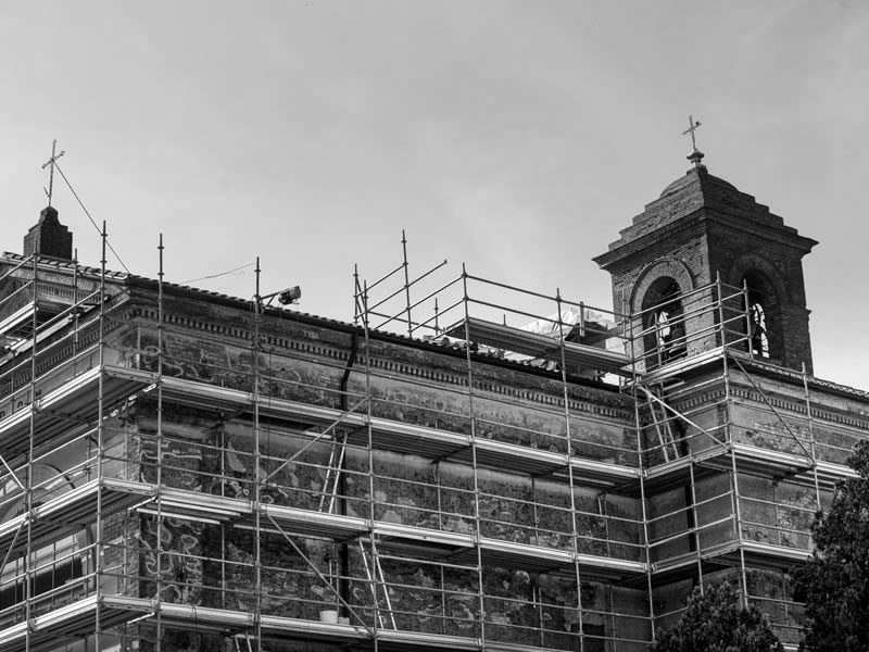 impalcature restauro e rinnovamento chiesa