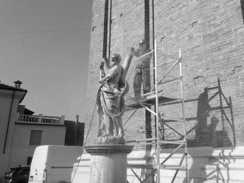 restauro di statue e sculture