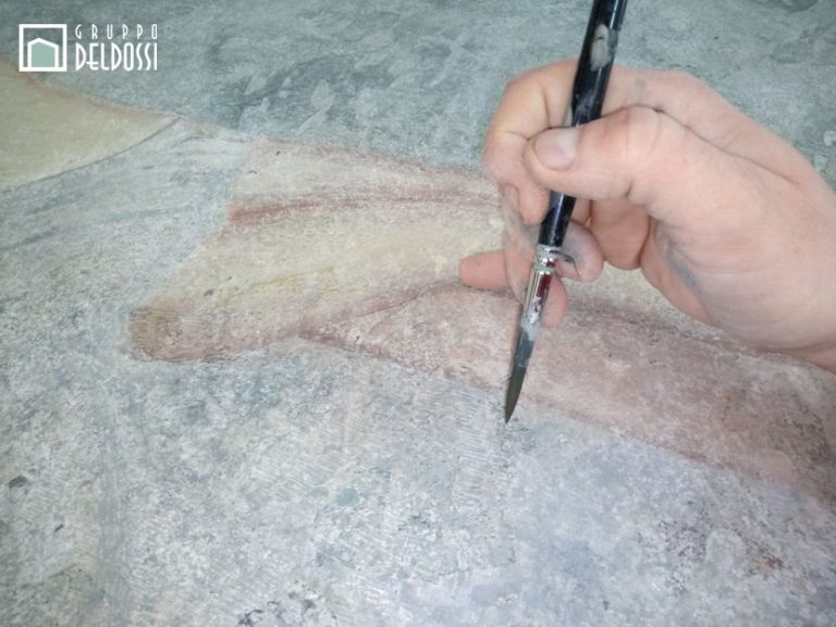 Ritocco dipinto murale